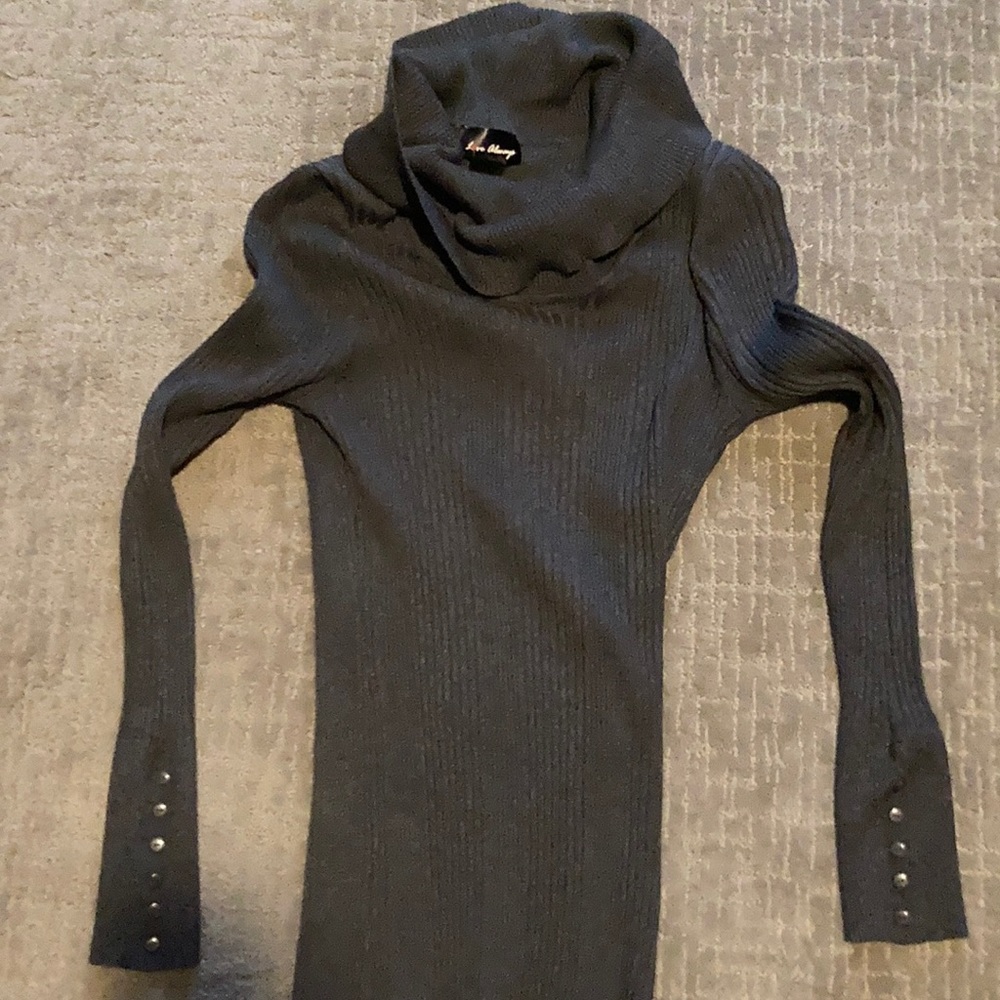 Gray cowel neck sweater